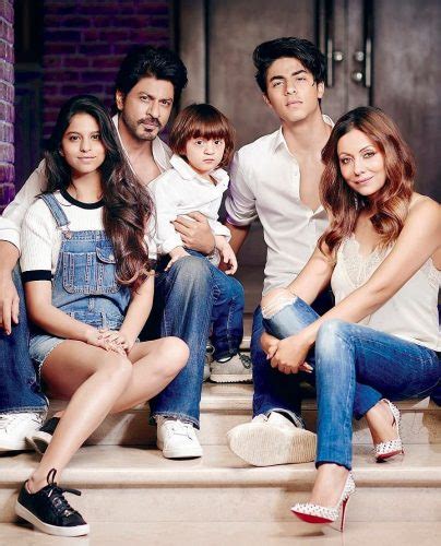 srk son mms|Aryan Khan Height, Age, Girlfriends, Family, Biography